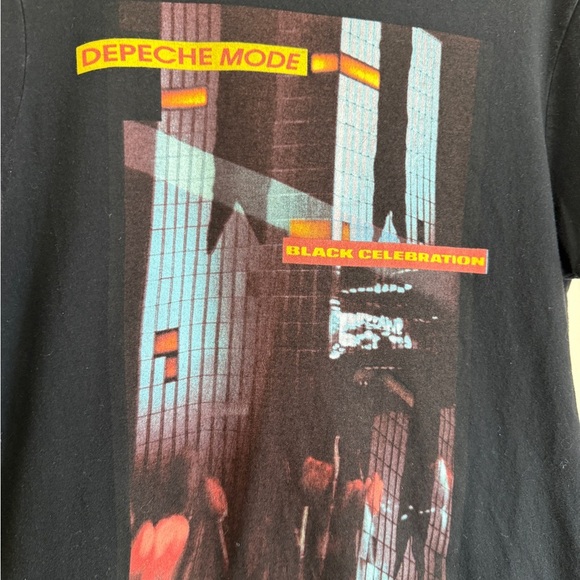 Depeche Mode Gildan Black Celebration Short Sleeve Tee Shirt TShirt Men’s Medium - Picture 2 of 4